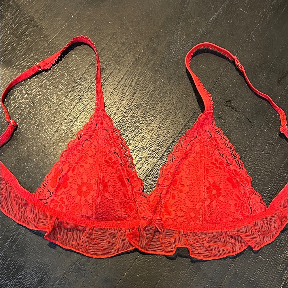 Lace triangle padded bralette